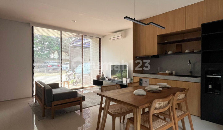 Brand New Modern Tropical Townhouse 3 Lantai di Pondok Pinang 2