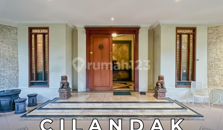 Rumah Klasik Mewah Asri Posisi Hoek Lokasi Premium di Cilandak