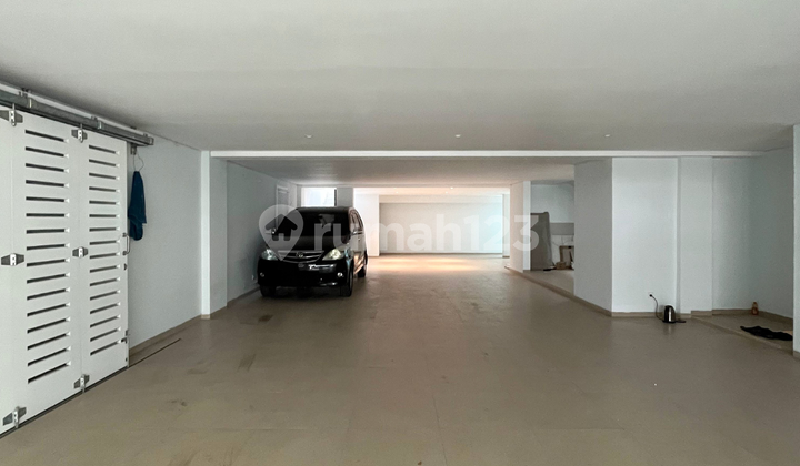 Brand New Modern Classic House Depan Taman Dalam Komplek Cilandak 2