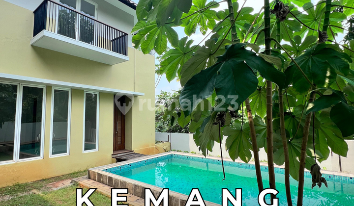 Rumah Terawat 2 Lantai Hadap Barat Area Tenang & Nyaman di Kemang