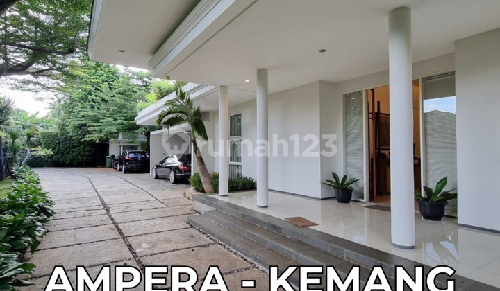 Rumah 1 Lantai Hijau Asri di Ampera Raya - Kemang
