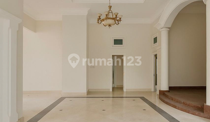 Rumah 1 Lantai Hadap Selatan Lingkungan Tenang di Permata Hijau 2