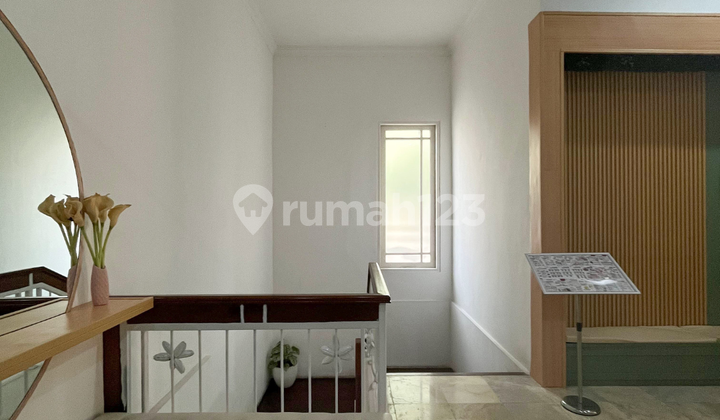 Rumah Komersil Bagus & Asri 2 Lt. Hadap Timur di Ampera - Kemang 2