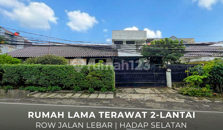 Rumah Lama Terawat 2 Lantai Hadap Selatan di Kemanggisan - Slipi