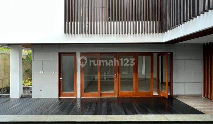 Rumah Baru Modern Tropical Minimalis di Pondok Indah - Jakarta Selatan  1