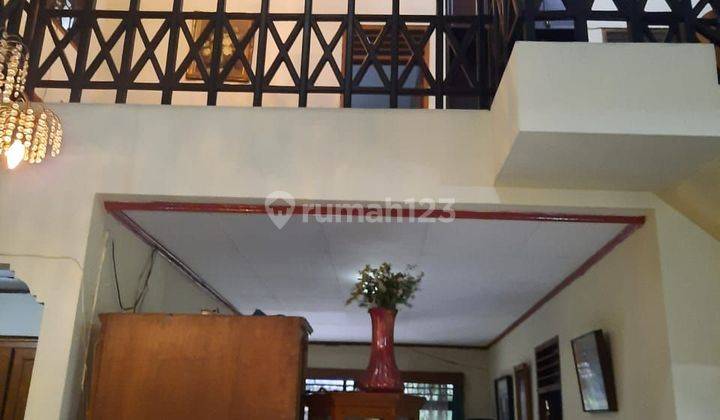 Rumah Lama Terawat di Sektor 1, Bintaro Jaya - DKI Jakarta Selatan lokasi Strategis 1