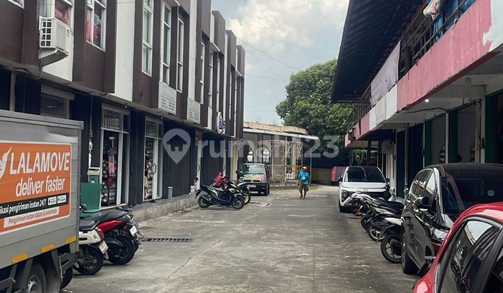 Ruko siap pakai 2 lantai di Cipadu  1