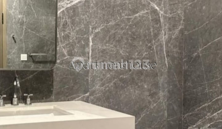 Jual Termurah Verde Two Luas 210sqm,harga 10,5 Miliar nego  2