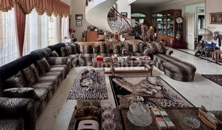 Jual Rumah mewah at Mega Kuningan Luas 604sqm,harga 40M 1