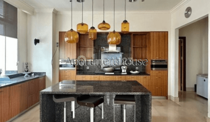 ruang makan jual grand penthouse at pacific