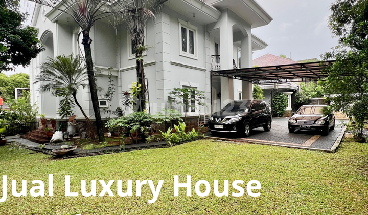Jual Luxury House at Kebayoran Baru (super prime area)Luas tanah 968sqm,harga 85M nego
