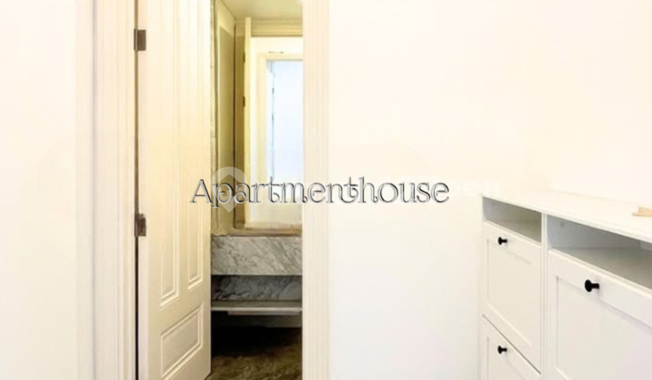 For Sale Best Deal Apartment The Langham SCBD area 351 sqm, price 35M negotiable 2