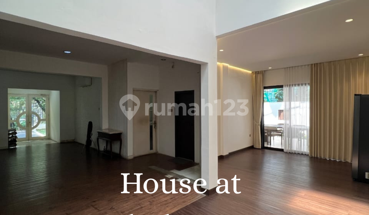 Jual Cepat House At Pakubuwono Area Luas 469Sqm,Harga 26M Nego