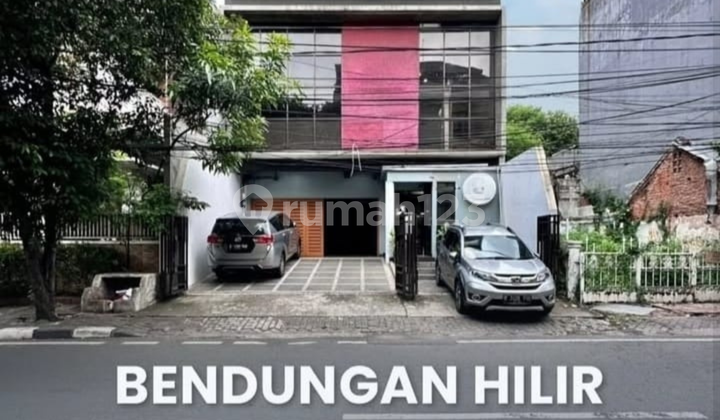For Sale: Office at Benhil Raya, Area 400sqm, Price 12.5 Billion For Sale: Office at Benhil Raya, Area 400sqm, Price 12.5 Billion