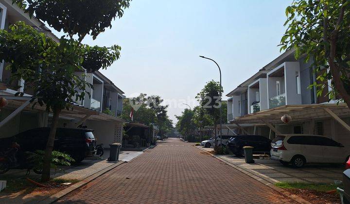 Rumah 2 Lantai Bagus di The Riviera @Puri, Jakarta Barat 2