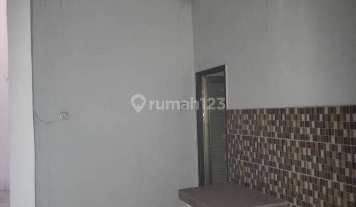 dijual Murah Ruko 3 lantai  di sei panas, Sei Panas 6