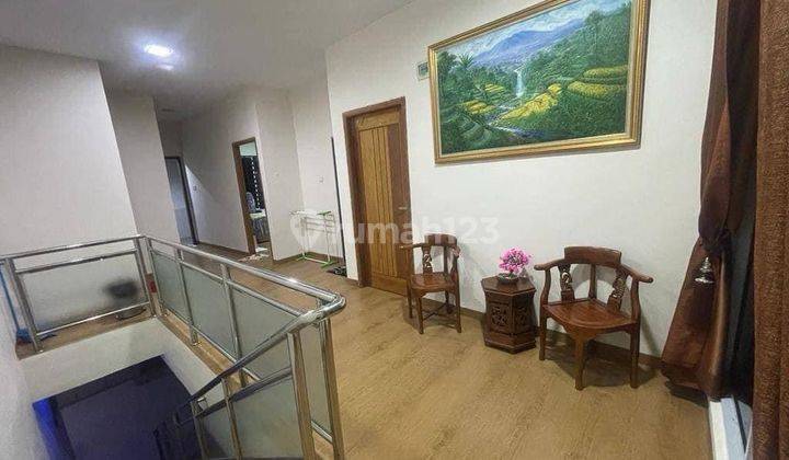 Rumah Dijual 2 Lantai Posisi Hook di Beverly Green  2