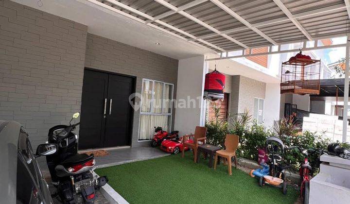 Dijual rumah 2 lantai Siap Huni Full Renov di Azure Bay  2