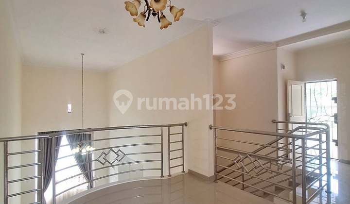 Dijual Murah Rumah Hook 2 Lantai Dutamas di Batam Centre 2
