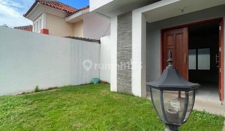 Dijual Murah Rumah 2 Lantai  HOOK TENGAH  di villa Bukit indah, Batam Centre 2