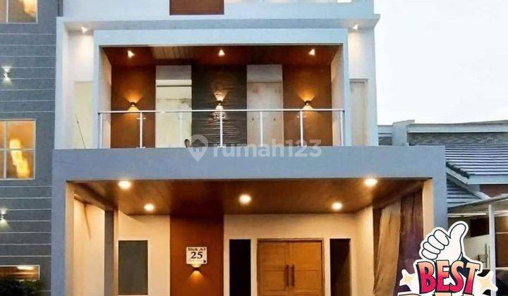 Dijual Rumah Cantik 3 Lantai Full Renovasi Di Beverly Green  1