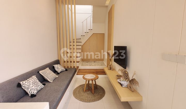 Brand New Santorini Villa Lokasi Nyaman di Pecatu 