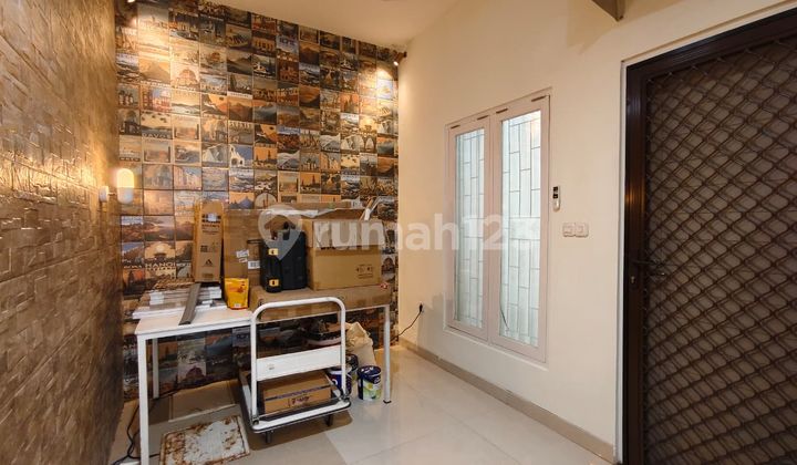 Price Drop! Fully Furnished, Ready to Live In, Located Near Jimbaran Sidewalk 2