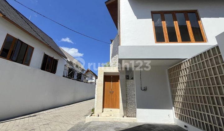 For Lease Brand New Modern Tropical Villa in Sanur For Lease Brand New Modern Tropical Villa in Sanur