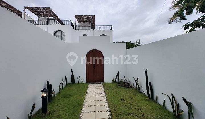 Mediterranean-style villa in Pecatu