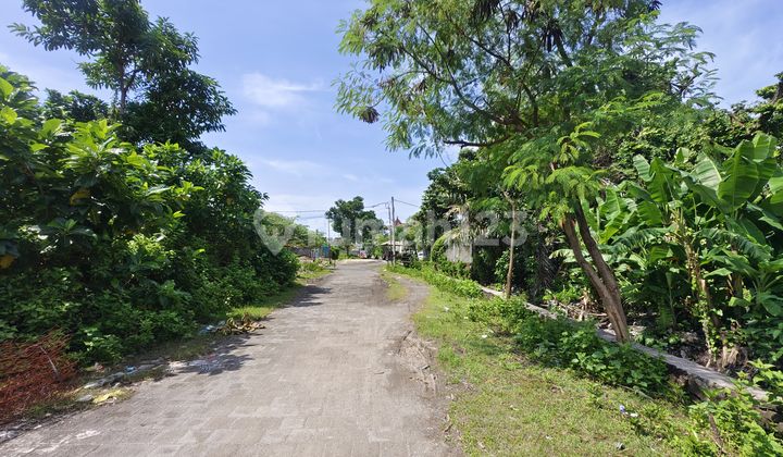 Jual Tanah di lokasi Premium dengan Akses luas di Seminyak