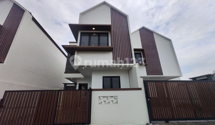 Brand New Villa Modern berlokasi di Nusa Dua 