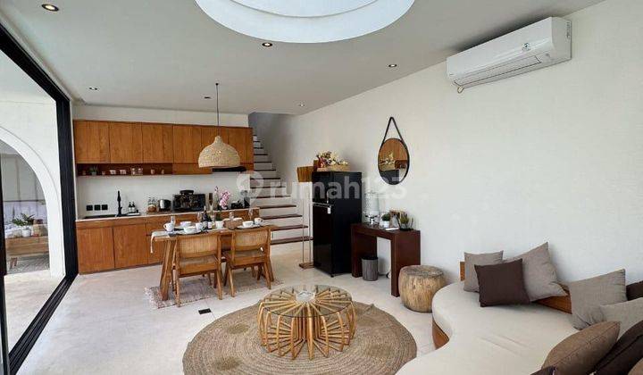 Villa 2 Bedroom Modern Tropical 800MTR To Seminyak Beach 2