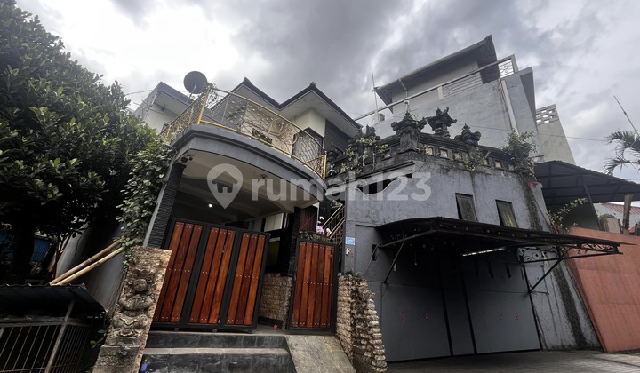 Sell Cheap Spacious 2-Story House on A. Yani