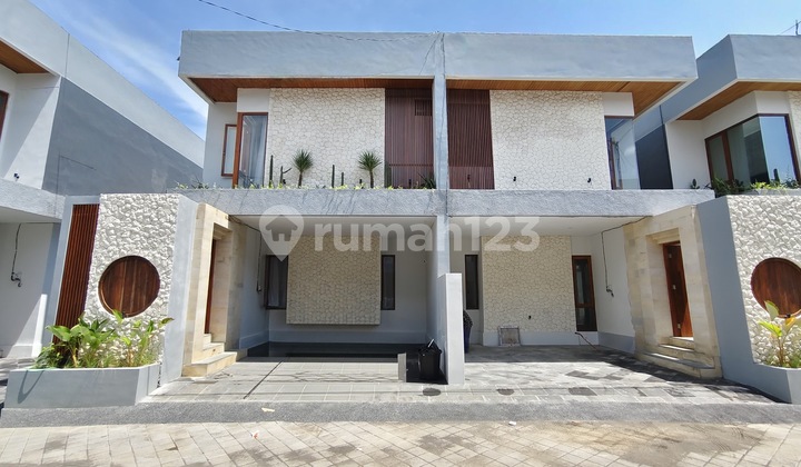For Yearly Rent Brand New Villa Full Furnished in Jimbaran 1