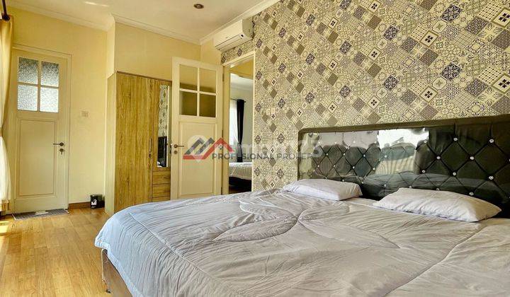 Rumah Dalam Townhouse Dengan Private Pool, Pejaten Jakarta Selatan