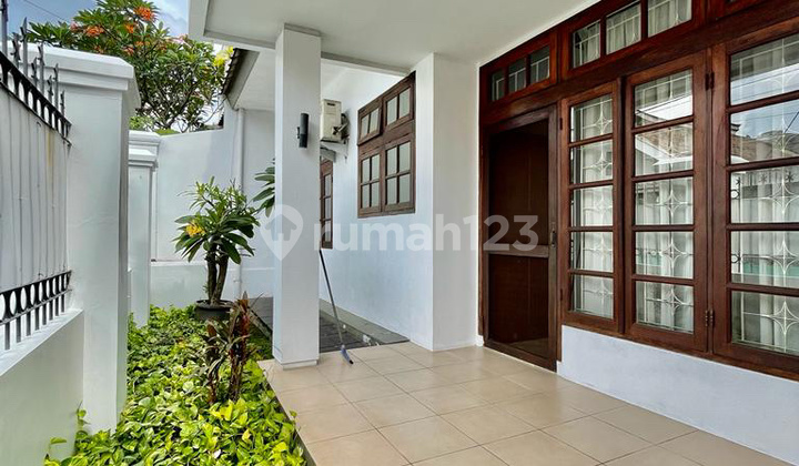 Harga Menarik Rumah Lama Terawat Dalam Komplek Cipete, Jakarta Selatan