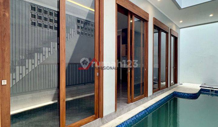 Rumah Baru Minimalis Dengan Kolam Renang Pribadi Di Cipete, Jakarta Selatan 1