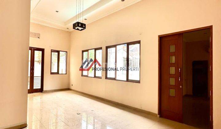 Rumah Siap Huni Lokasi Strategis Di Kemang, Jakarta Selatan 2