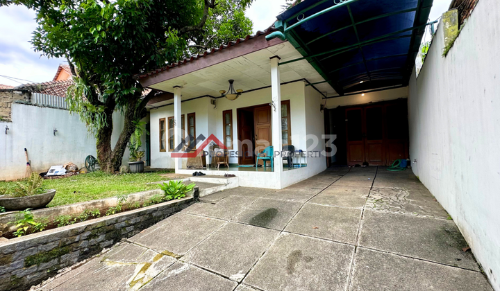 Ready-to-Occupy House in Strategic Location at Taman Cilandak, South Jakarta Ready-to-Occupy House in Strategic Location at Taman Cilandak, South Jakarta
