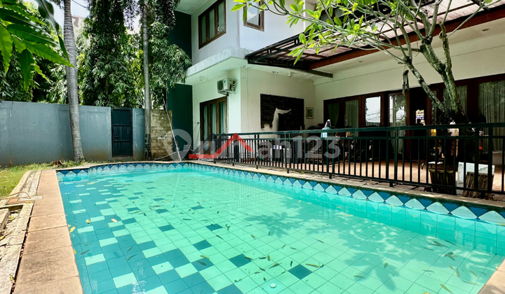 Rumah Cantik Nuansa Bali di Area Lebak Bulus, Jakarta Selatan