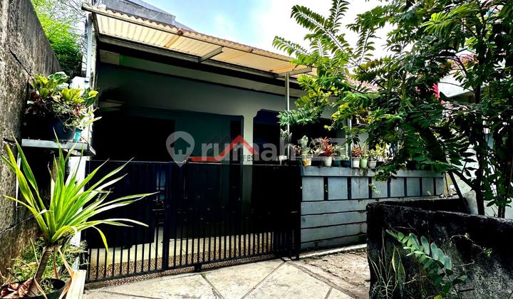 Rumah Lama & Kostan Hitung Tanah Lokasi Strategis Area Cilandak, Jakarta Selatan