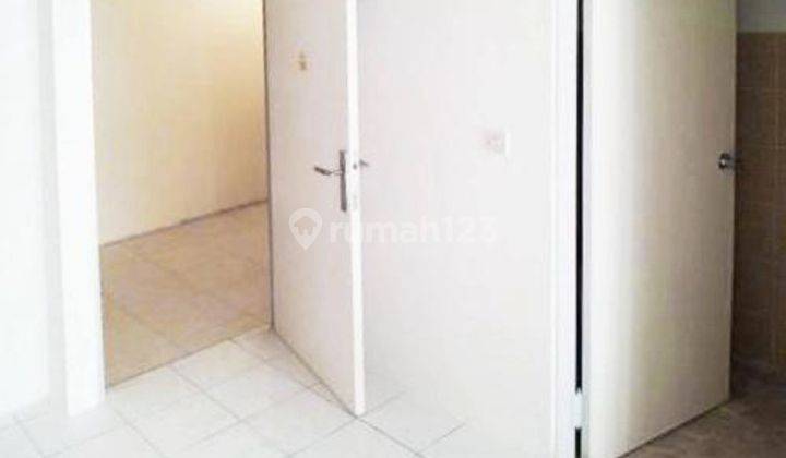 Disewakan Apartemen harga kost Menteng Square 2 BR lantai rendah 9