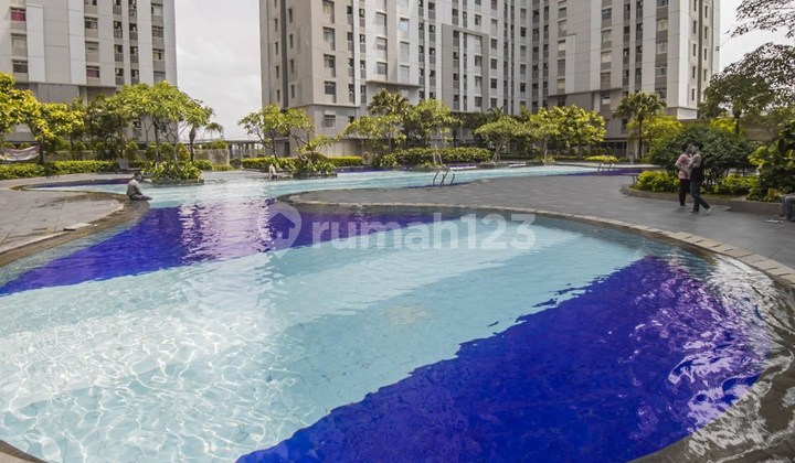 For Rent Green Bay Pluit Apartment 2 BR Fully Furnished Pool View 2