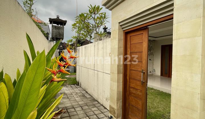 House Close To Icon Mall And Sanur Beaches With 2 Bedrooms Ensuite