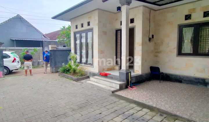 Termurah untuk tanah 2 are, rumah sudah direnovasi dan berada di lokasi aman dan pusat kota 2