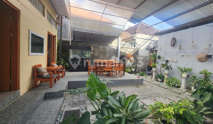 Modern House Ready to Occupy in Sanurat Beach Semawang Modern House Ready to Occupy in Sanurat Beach Semawang