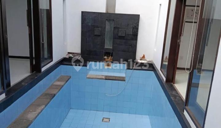 Land Area 140 Sqm2 Bedroom Living Room Kichen Pool Land Area 140 Sqm2 Bedroom Living Room Kichen Pool