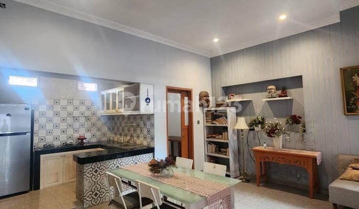 Modern House Ready to Occupy in Sanurat Beach Semawang Modern House Ready to Occupy in Sanurat Beach Semawang