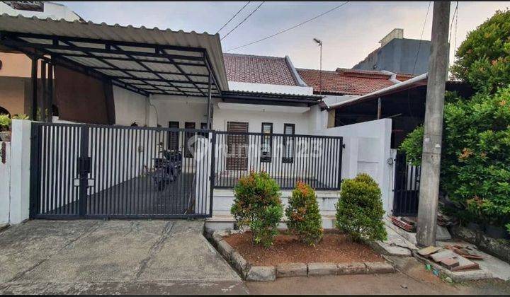 Rumah Satu Lantai Sangat Terawat, Berada di Pusat Bisnis Gading Serpong  1