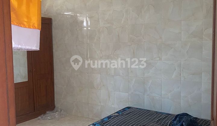 Ready-to-Occupy House Near Highway with 4 Bedrooms 2